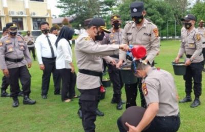50-anggota-polres-oku-naik-pangkat